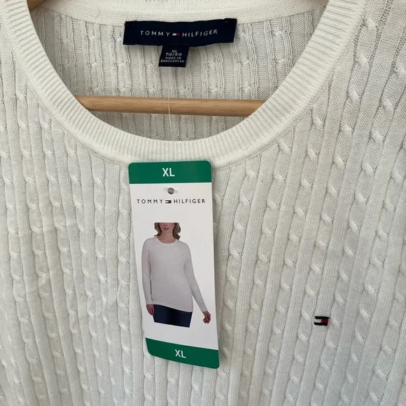 Tommy Hilfiger Women’s White Cable Knit Sweater - Picture 2 of 4